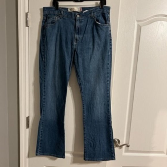 Levi's  Women's Distressed 515 Boot Cut Jeans 16 - Picture 1 of 15